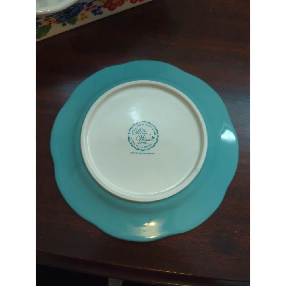 Pioneer Woman Ceramic Casserole Dish Salt Shaker Plate Butter Dish Base 4pc